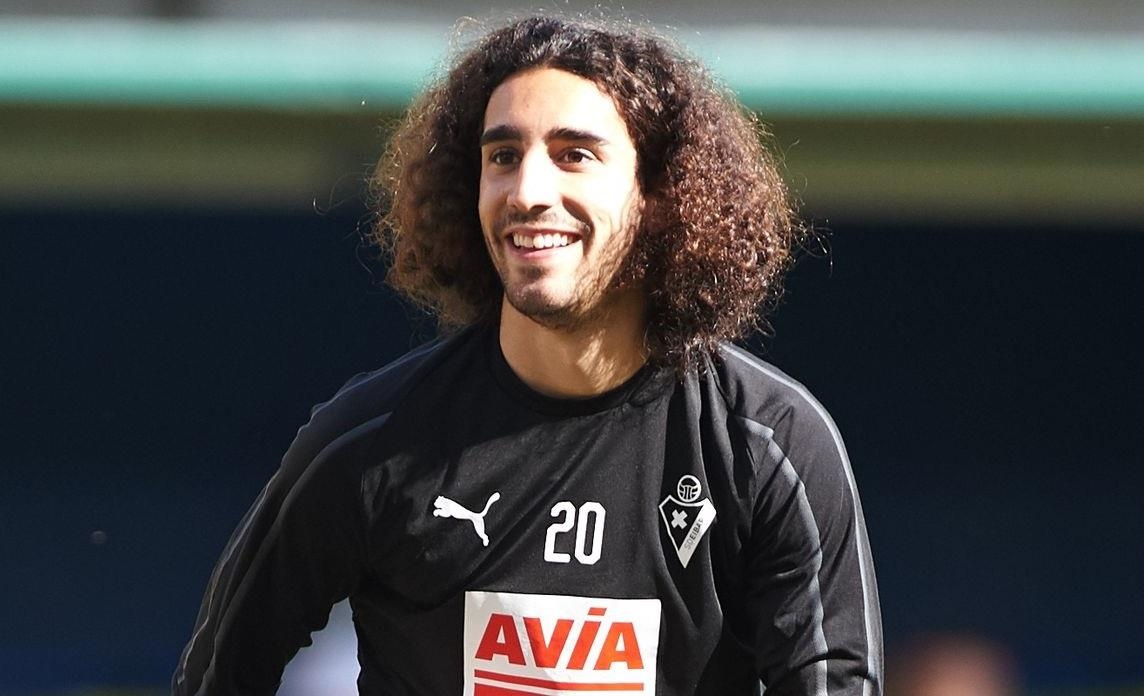 Barcelona don tan binh thu tu o phien cho he 2019 hinh anh