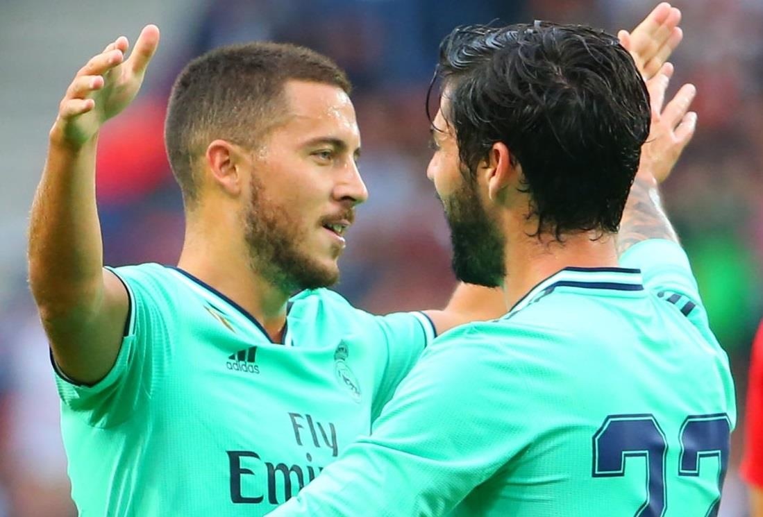 Hazard ghi ban thang dau tien trong mau ao Real Madrid hinh anh