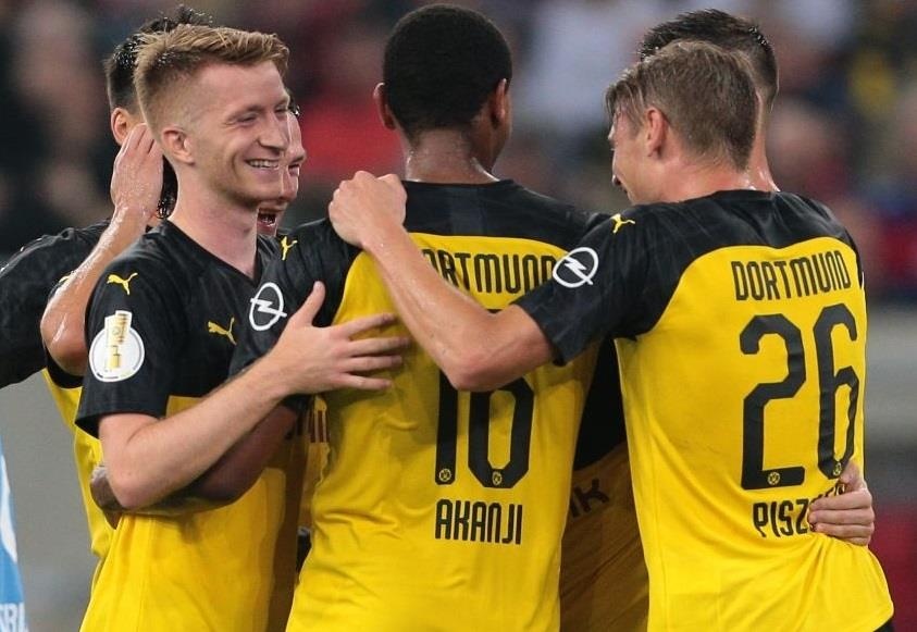 Sao Dortmund ve duong cong dep mat bang cu sut phat hinh anh