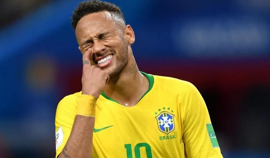 Barca that bai trong lan dau sang Phap hoi mua Neymar hinh anh