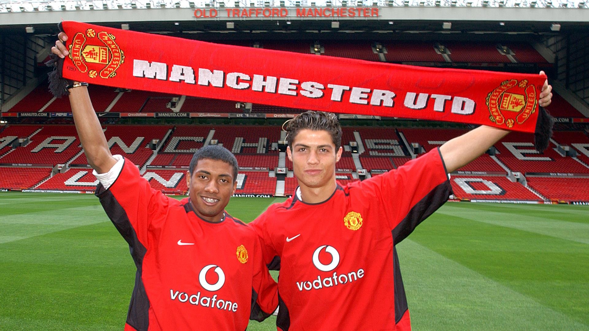 Cristiano Ronaldo anh 1