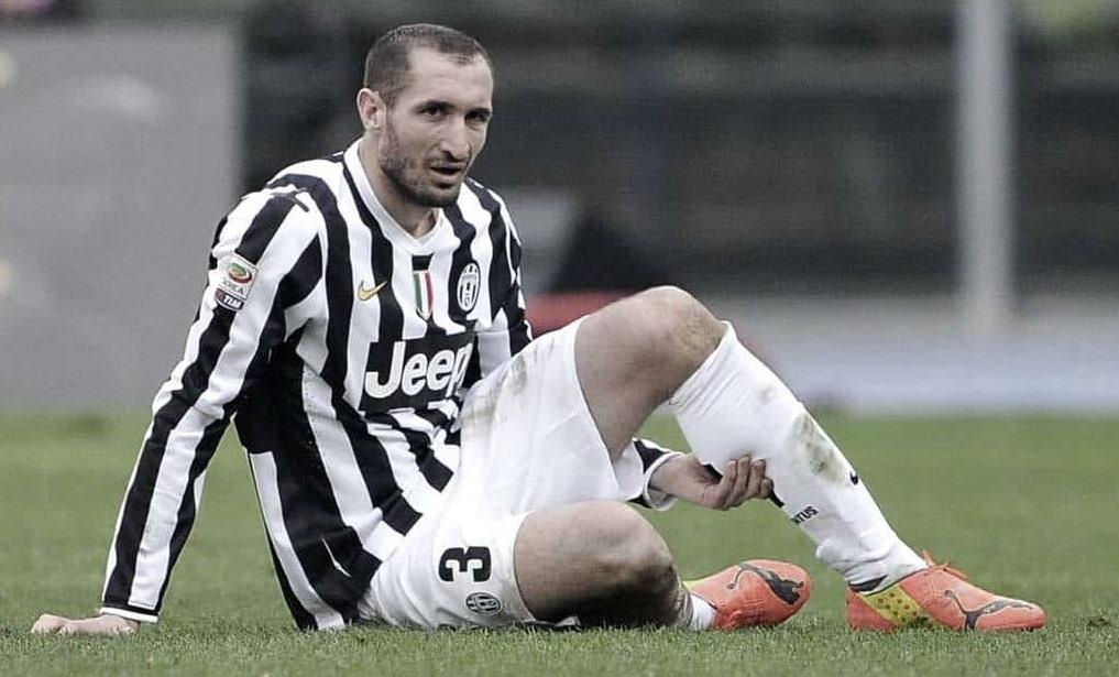 Juventus mat doi truong Chiellini 6 thang hinh anh