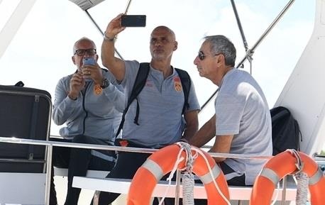 Tuyen Trung Quoc di thuyen de toi noi da vong loai World Cup 2022 hinh anh