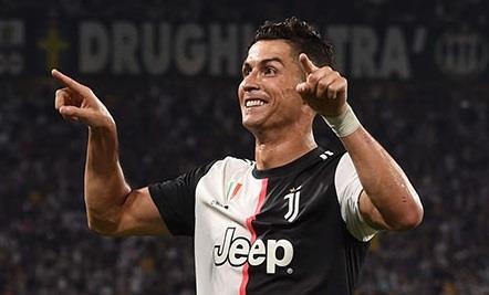 Ronaldo lap ky luc moi o Champions League hinh anh