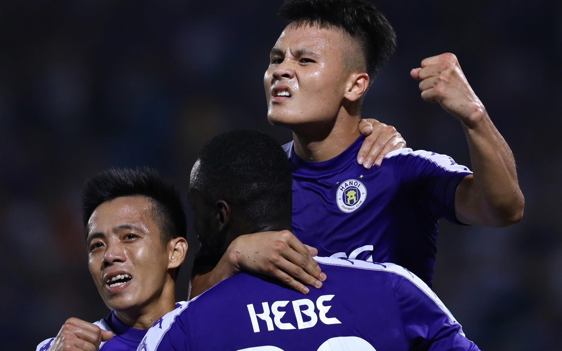 HLV Chu Dinh Nghiem: 'CLB Ha Noi xung dang di tiep' hinh anh