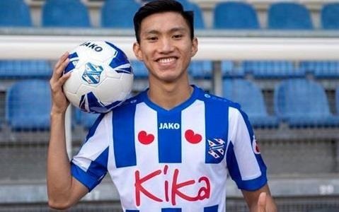 Van Hau het co hoi da chinh cung Heerenveen tran toi hinh anh