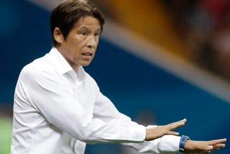 HLV Nishino yeu cau tuyen Thai tap som de dau Malaysia, Viet Nam hinh anh