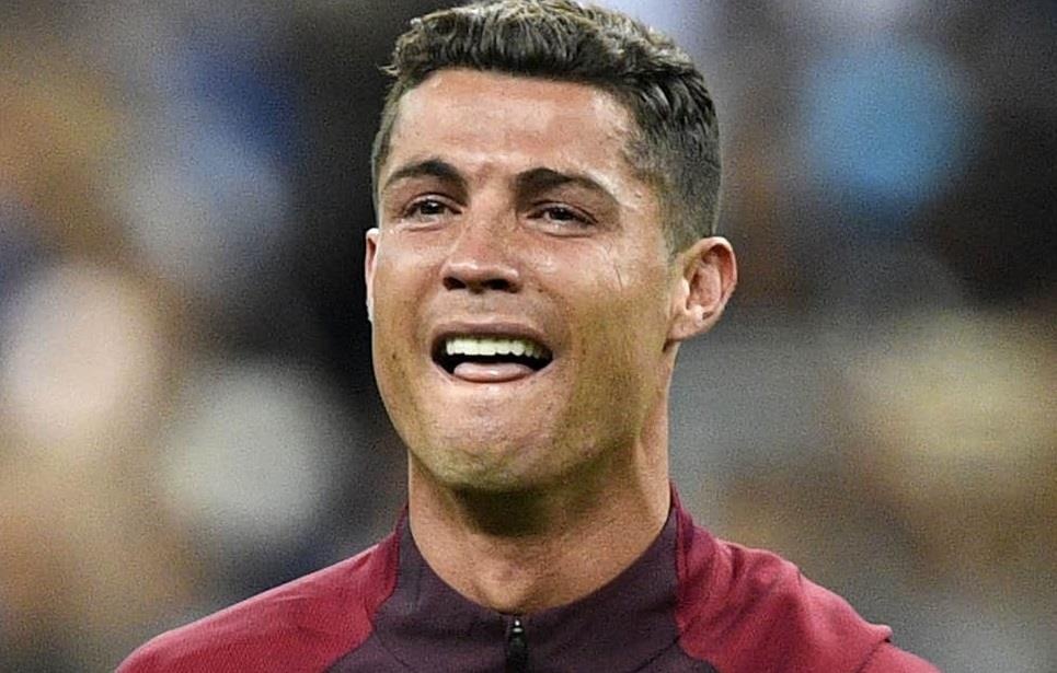 Van Nistelrooy neu ly do Ronaldo duoi tam Messi hinh anh