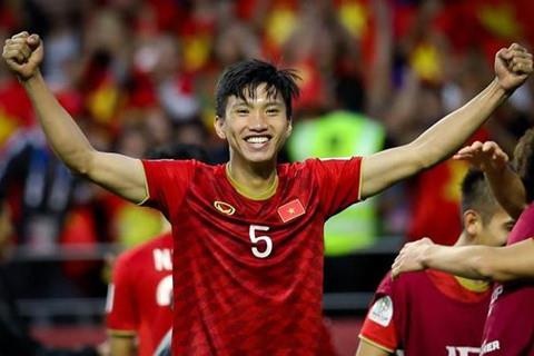 Bao Ha Lan: 'Van Hau luon duoc HLV Park tin tuong' hinh anh