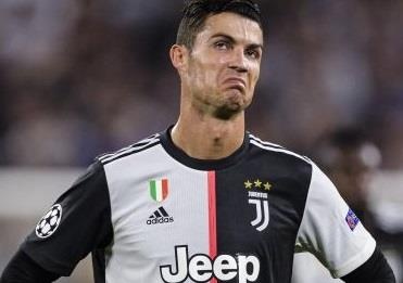 Buffon chi ra cau thu sanh ngang Ronaldo o Juventus hinh anh