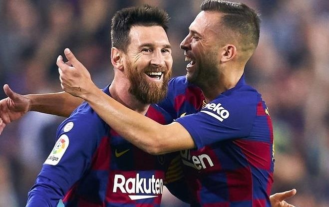 Lionel Messi giup Barca gianh chien thang 5-1 hinh anh