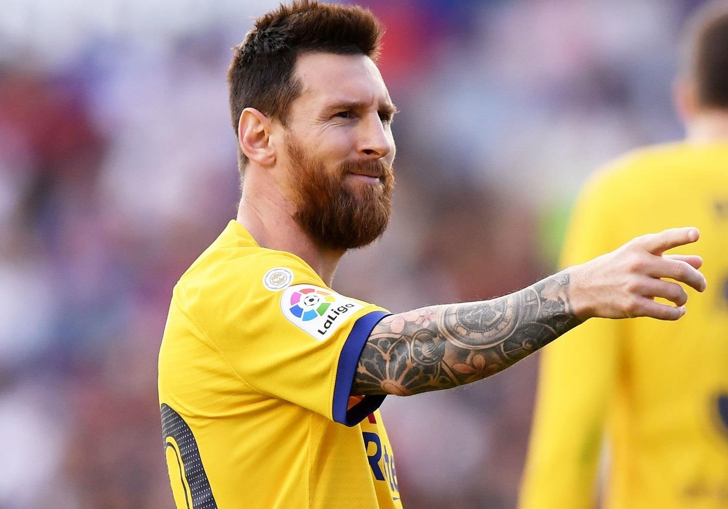 Messi lap thanh tich moi trong ngay buon cua Barca hinh anh