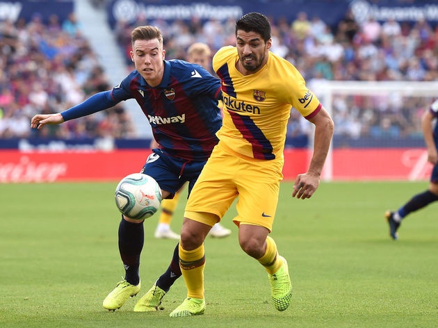 Barcelona ton that luc luong truoc them Champions League hinh anh