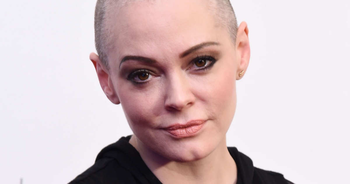 Rose McGowan kể lại vụ án tình dục của Harvey Weistein ảnh 2 Rose McGowan ke lai vu an tinh duc cua Harvey Weistein anh 2