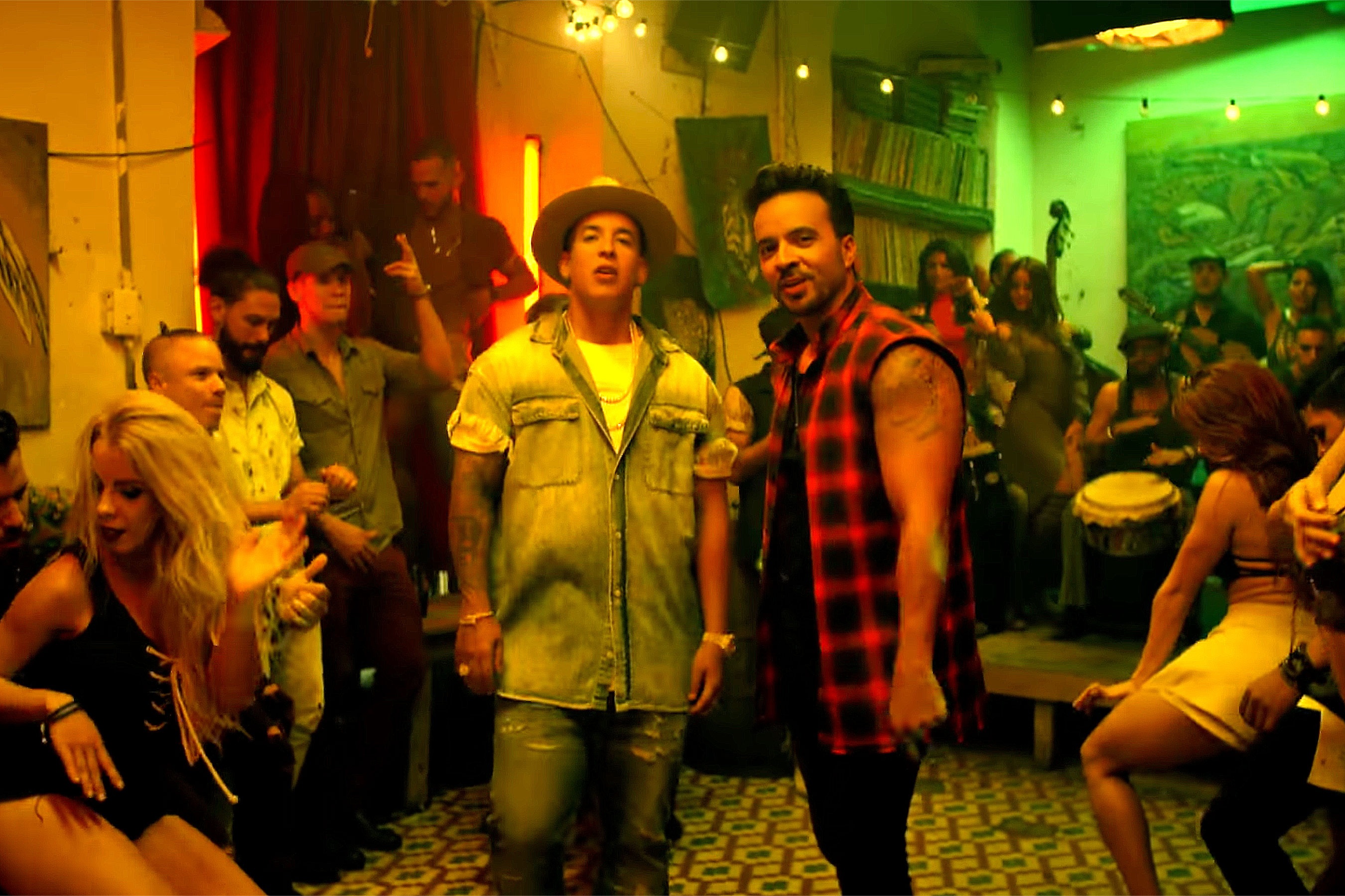 Despacito trượt Grammy 2018 ảnh 2 Despacito truot Grammy 2018 anh 2