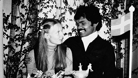 Dap xe vi tinh tu An sang Au: Tinh yeu dai hon van dam duong hinh anh