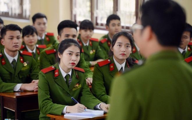 30 diem truot dai hoc: Muc cong uu tien khong cong bang hinh anh