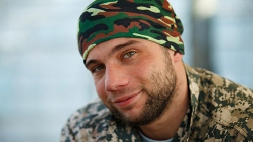 Chan dung hacker trom 300 trieu USD tu the ATM hinh anh