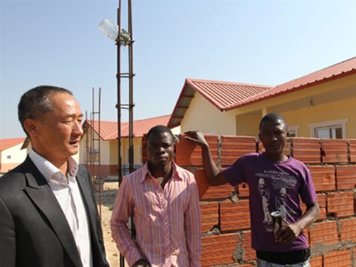 Hang chuc trieu phu do la nguoi Viet o Angola hinh anh