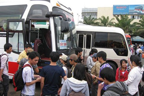 Gia ve xe khach tang 40% trong dip le 2/9 hinh anh