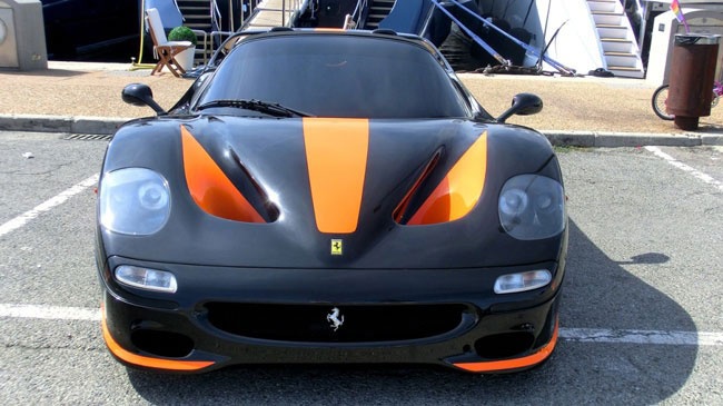 Bo suu tap xe 'khung' cua tu truong Trung Dong hinh anh