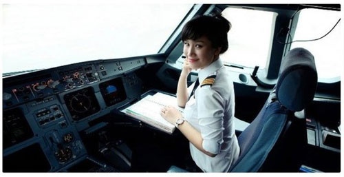 Can canh co pho xinh dep lai Airbus dau tien cua Viet Nam hinh anh