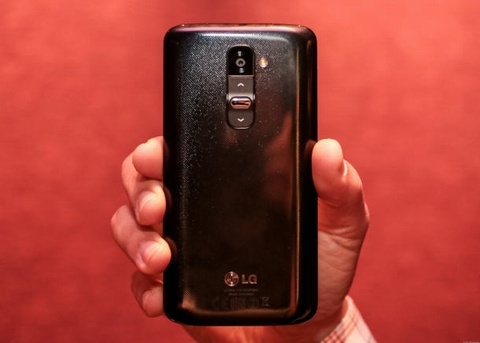 Nhung smartphone di thuong nhat vua do bo thi truong hinh anh