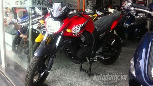 Yamaha FZ-S bat ngo xuat hien tai Ha Noi, gia 78 trieu dong hinh anh