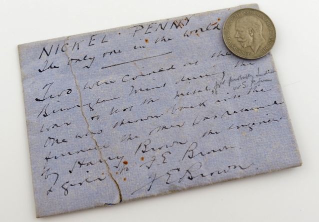 Dong xu doc nhat nuoc Anh tang gia 600.000 lan hinh anh