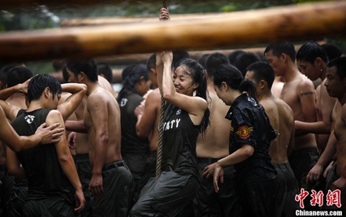 Kho luyen de tro thanh ve si cho nha giau hinh anh