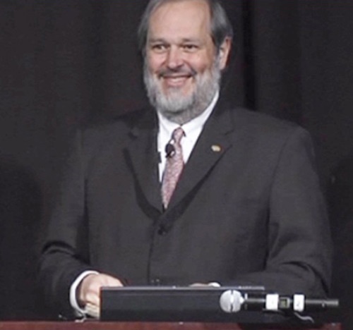 Forbes sap den Viet Nam khong lien quan toi gia dinh Forbes hinh anh