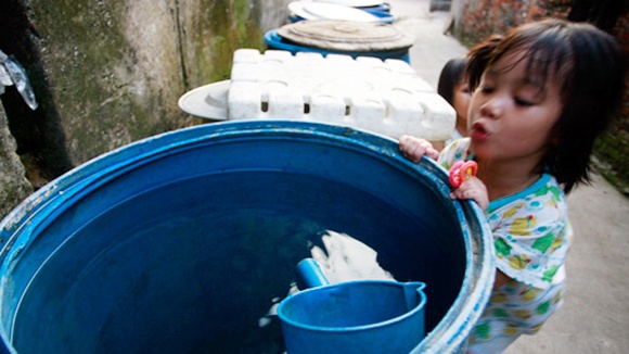 Ha Noi dieu chinh gia nuoc tu thang 10 hinh anh