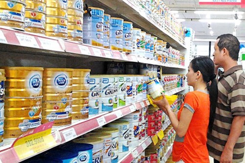 Gia nhap sua ngoai bao nhieu? hinh anh