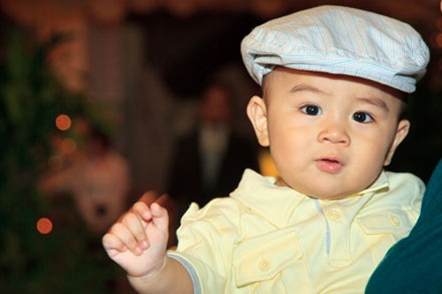 Ty phu 1 tuoi khong lam chu tich Dai Nam hinh anh