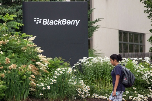 Chu moi se lam gi voi BlackBerry? hinh anh