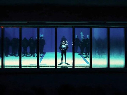 Le dieu binh doc dao cua nguoi nhai Singapore hinh anh