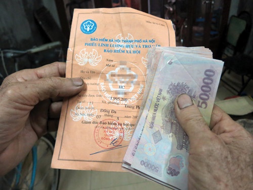 Nhieu nguoi lanh luong huu 40 trieu dong/thang hinh anh