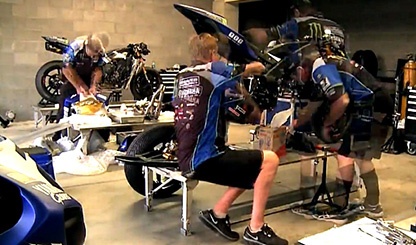 Lap rap Yamaha R1 chi trong 5 gio hinh anh