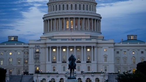 Quan chuc chinh phu My dau dau kiem ke sinh nhai hinh anh