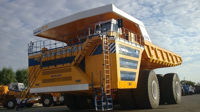 Belaz 75710 - Xe tai lon nhat the gioi hinh anh