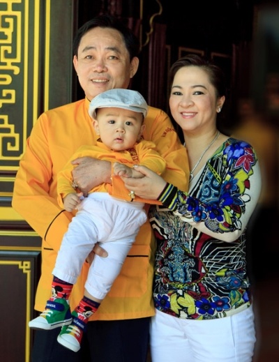 Quyen luc cau be 1 tuoi co tai san nghin ty den dau? hinh anh