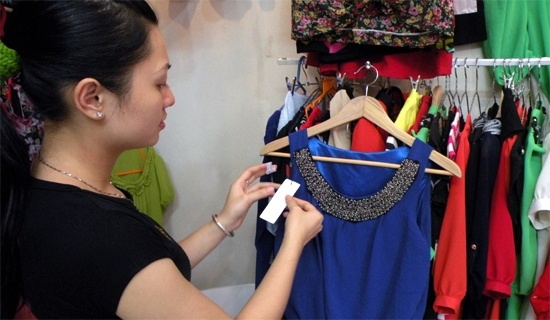 Buon hang ky gui, dan van phong kiem chuc trieu moi thang hinh anh