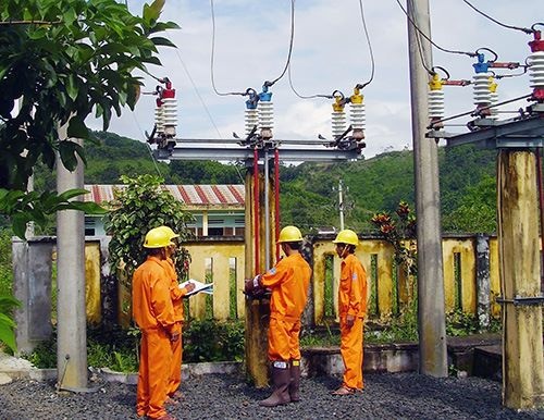 EVN bi hai quan phat vi 'an gian' thue hinh anh