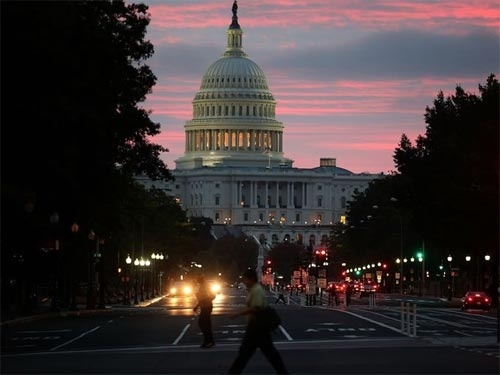 16 ngay chinh phu dong cua, My mat bao nhieu tien? hinh anh