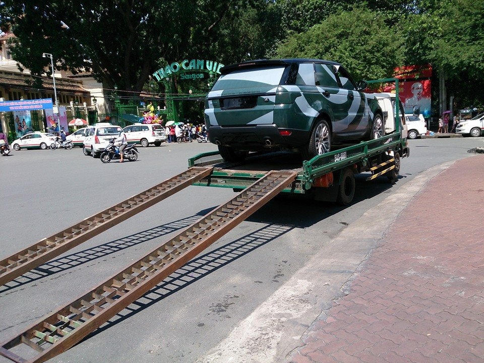 Lo dien Range Rover Sport HSE 2014 tai Viet Nam hinh anh