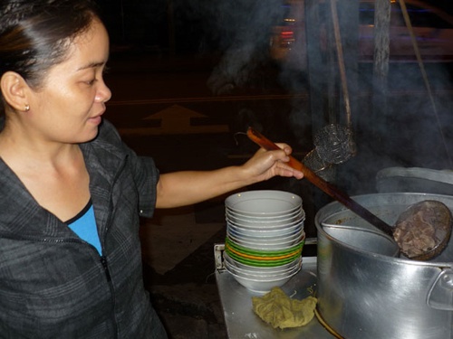 Xac minh thong tin hu tieu go ham bang thit chuot cong hinh anh