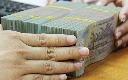 Ngan hang thoat lo trong gang tac hinh anh