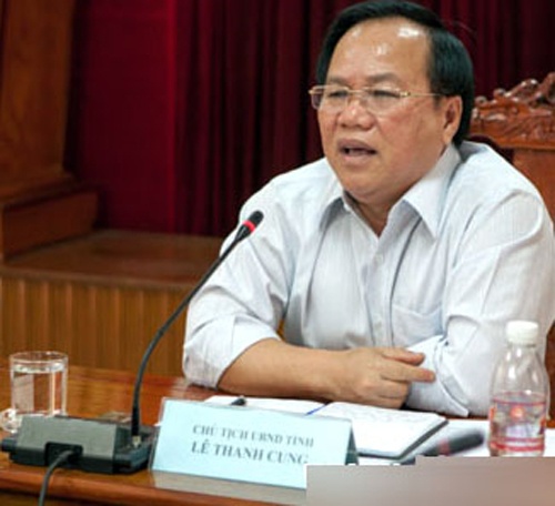 Chu tich tinh Binh Duong: 'Ong Dung bia dat, lua dao' hinh anh