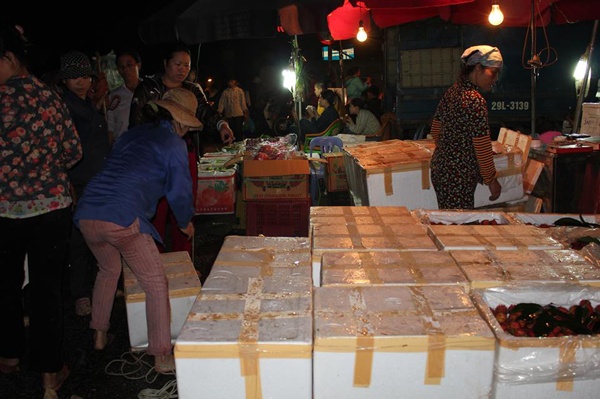 Nu cuu van dem 7.000 dong/luot hinh anh