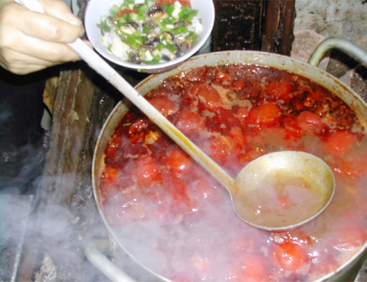 Bun oc truyen thong toan dung oc buou vang? hinh anh